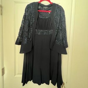 R&M petite navy dress 2 piece